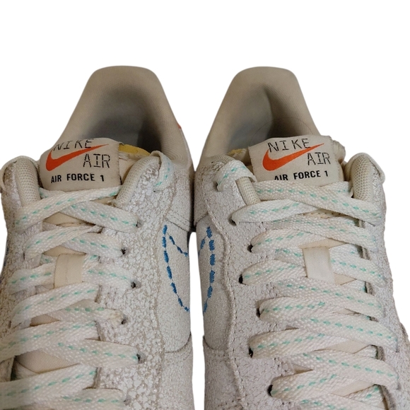 Men’s Nike Air Force One '07 White Distressed Sneakers Size 9 - Picture 5 of 12